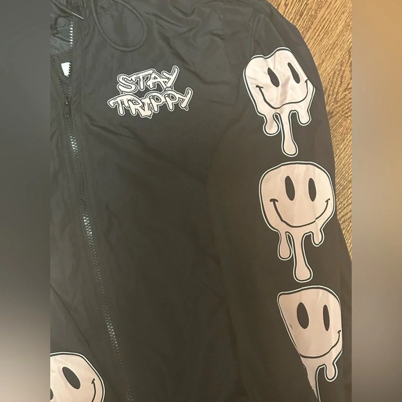 Faded Rose “Stay Trippy” Smiley Face Graphic Zip Hoodie Jacket Size Large - Picture 4 of 5